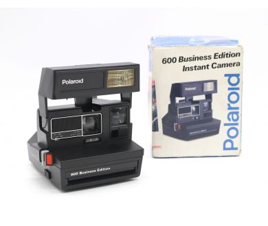 Фотоаппарат Polaroid 600 Business Edition в упаковке