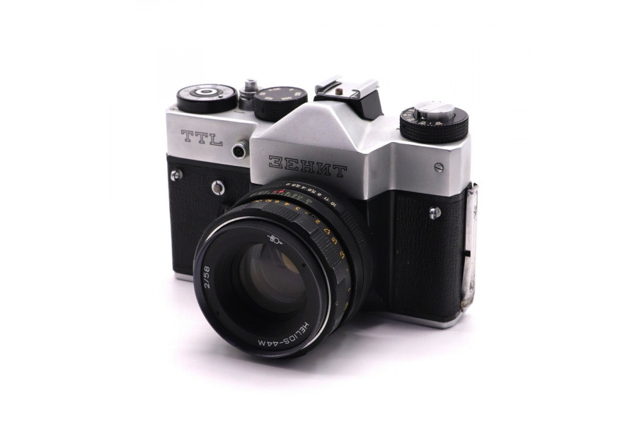 Зеркальный фотоаппарат Зенит ТТЛ silver kit