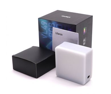 Компактный осветитель Ulanzi VL49 RGB PRO