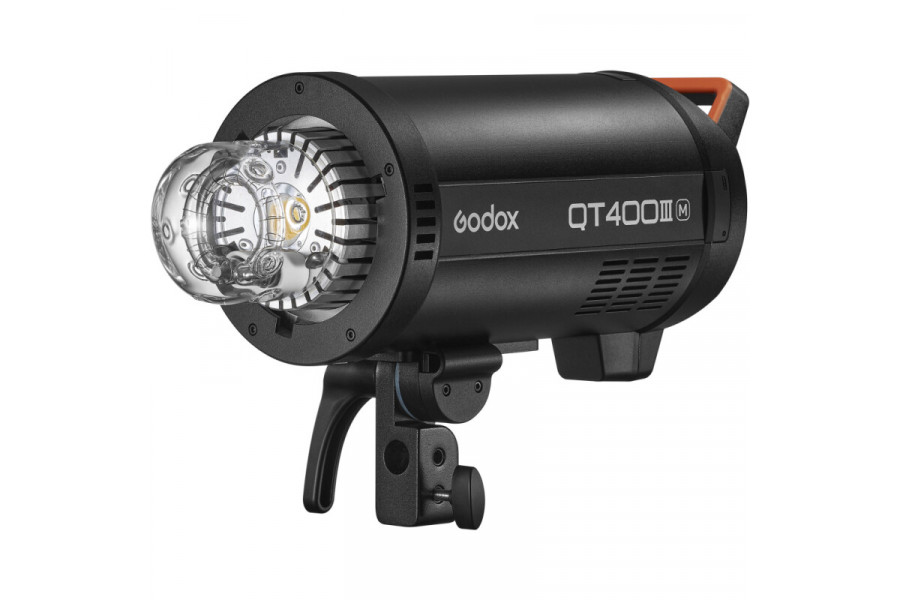 Студийная вспышка Godox QT 400IIM в упаковке