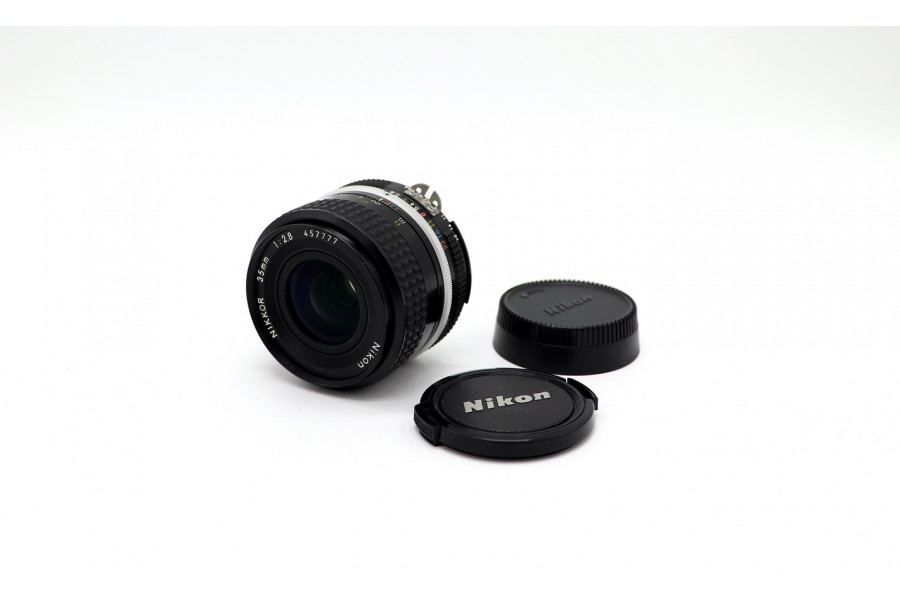 Объектив широкоугольный Nikon 35mm f/2.8 Nikkor