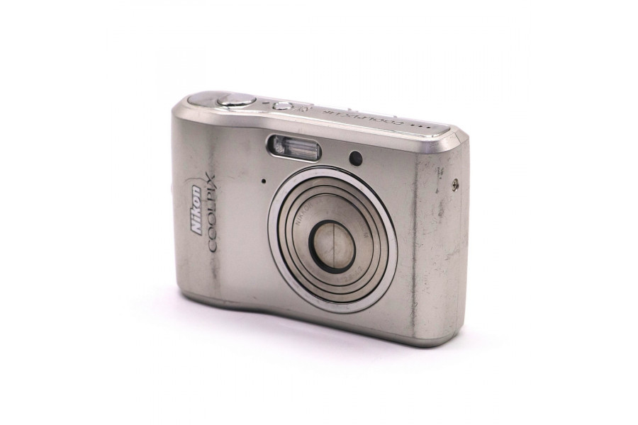 Фотоаппарат компактный Nikon Coolpix L16 silver