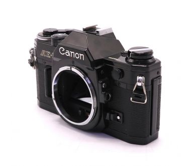 Зеркальная камера Canon AE-1 body black (Japan)