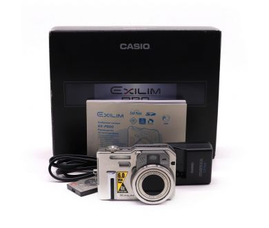 Цифровая камера Casio Exilim EX-P600 в упаковке