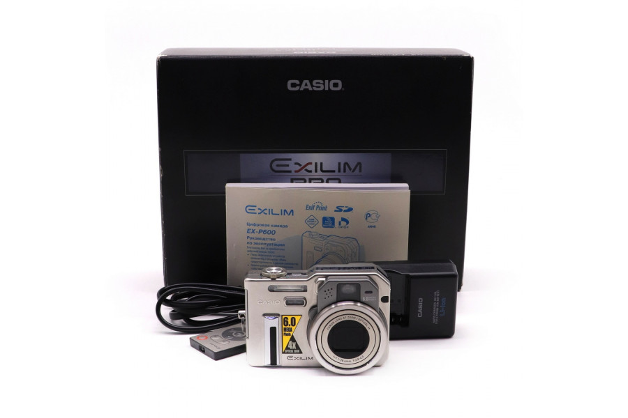 Цифровая камера Casio Exilim EX-P600 в упаковке