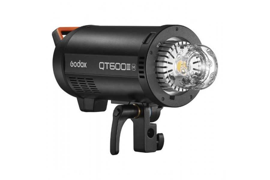 Студийная вспышка Godox QT 600IIIM в упаковке