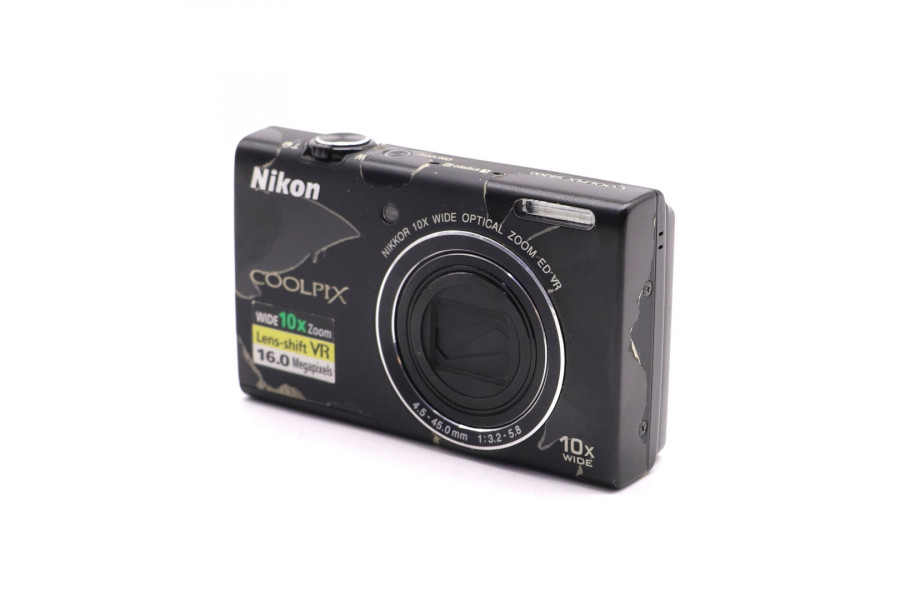 Компактный фотоаппарат Nikon Coolpix S6200
