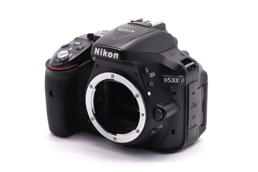 Камера Nikon D5300 body (пробег 132075 кадров)