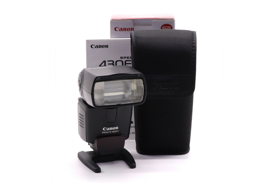Накамерная вспышка Canon Speedlite 430EX II в упаковке
