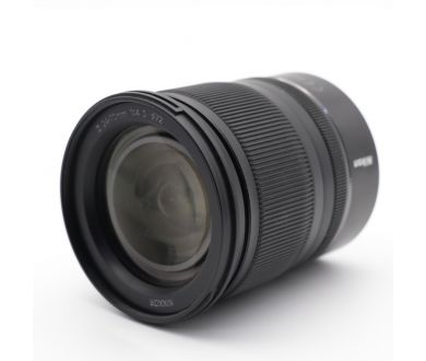 Компактный Nikon 24-70mm f/4 S Nikon Z в упаковке