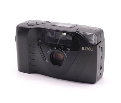 Компактный плёночный фотоаппарат Ricoh FF-9D