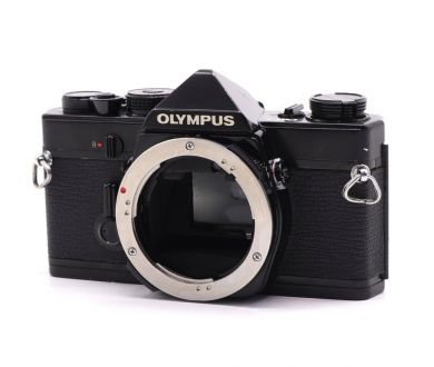 Зеркальный плёночный Olympus OM-1 body black