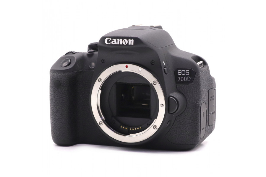 Камера Canon EOS 700D body (пробег 3925 кадров)
