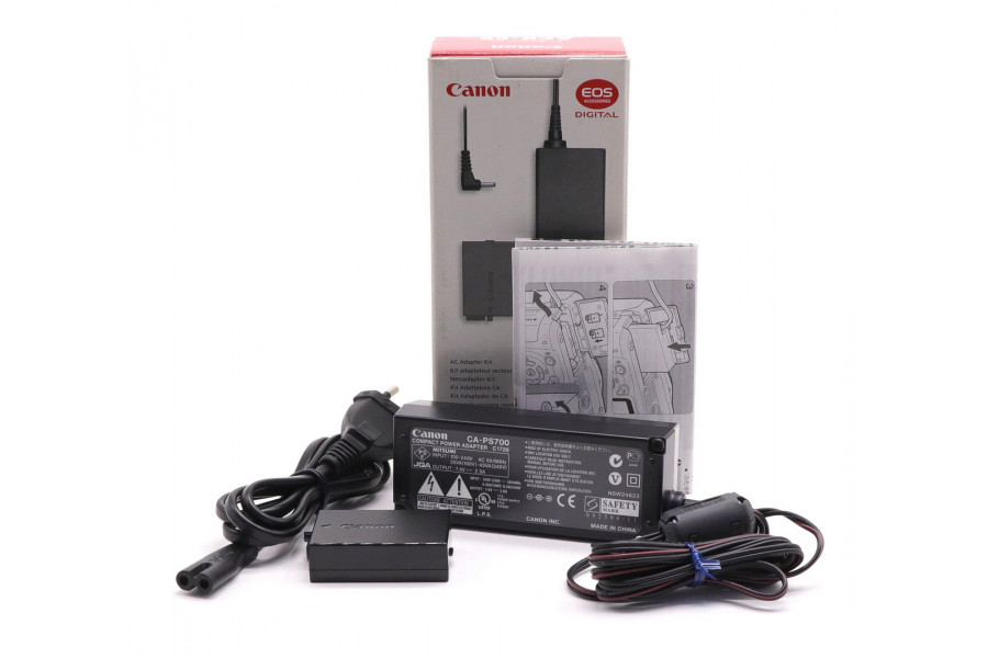 Сетевой адаптер для камер Canon ACK-E8 в упаковке