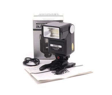 Компактная фотовспышка Sunpak auto 22SR в упаковке