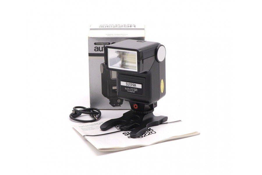Компактная фотовспышка Sunpak auto 22SR в упаковке