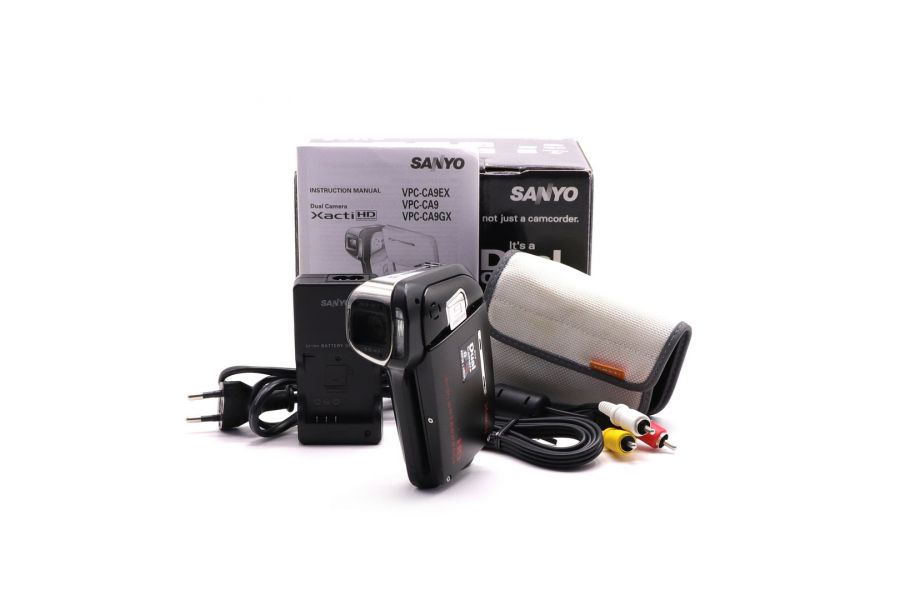 Видеокамера Sanyo Xacti VPC-CA9EX в упаковке