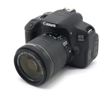 Фотокамера Canon EOS 700D kit (пробег 5335 кадров)