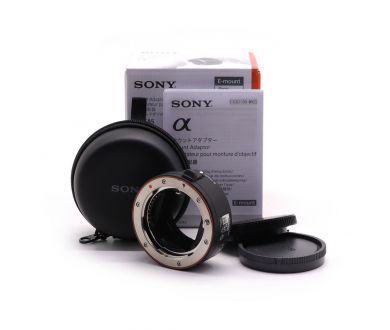 Переходник для установки объективов Sony LA-EA5 в упаковке