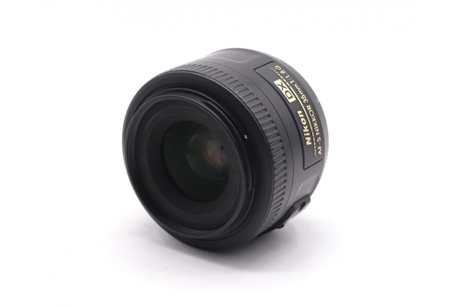 Фикс-объектив Nikon 35mm f/1.8G AF-S DX Nikkor