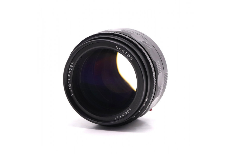 Мануальный Voigtlander Nokton 50mm f/1.1 (Japan)