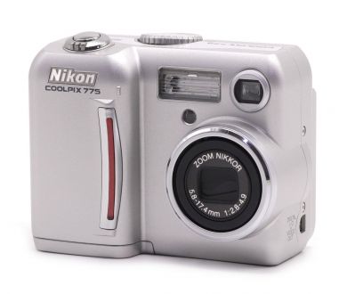 Компактная цифровая фотокамера Nikon Coolpix 775