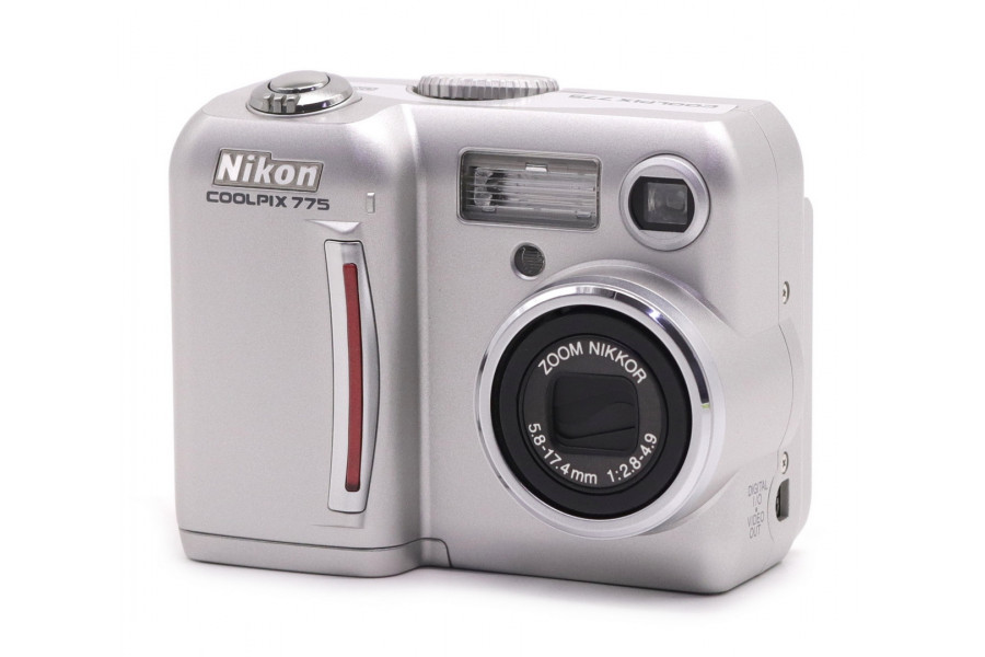 Компактная цифровая фотокамера Nikon Coolpix 775