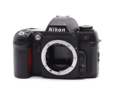 Зеркальная пленочная камера Nikon N80 body