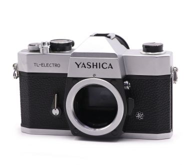 Пленочная фотокамера Yashica TL Electro body