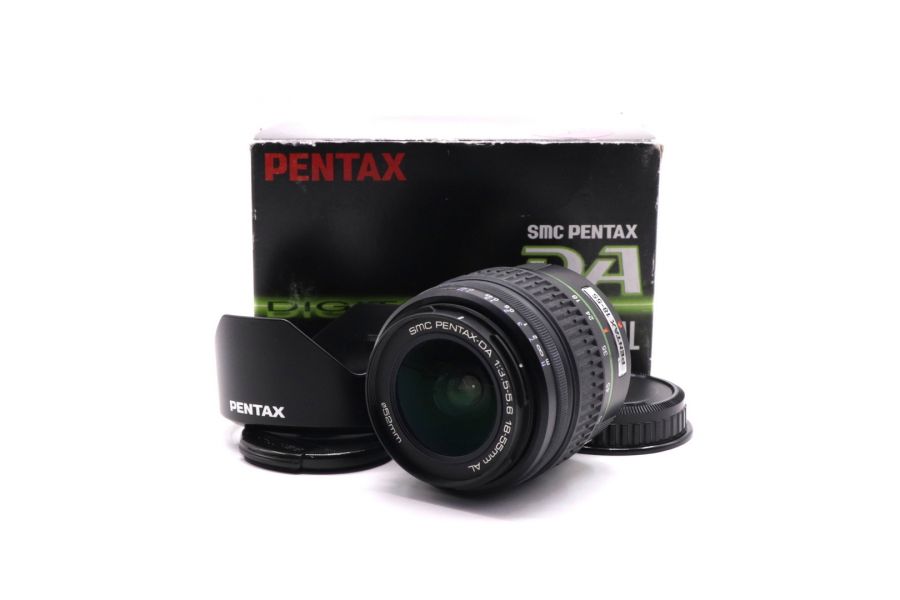 Объектив Pentax-DA SMC 18-55mm f/3.5-5.6 AL в упаковке