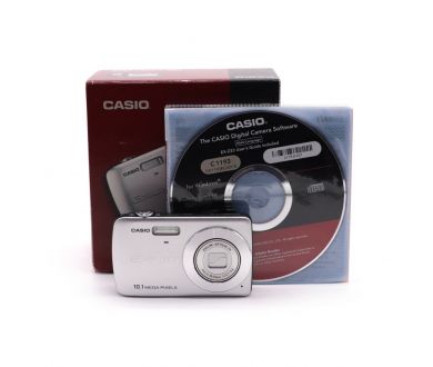 Цифровая камера Casio Exilim EX-Z33 в упаковке