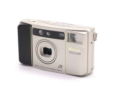 Компактная плёночная камера Nikon Nuvis 200