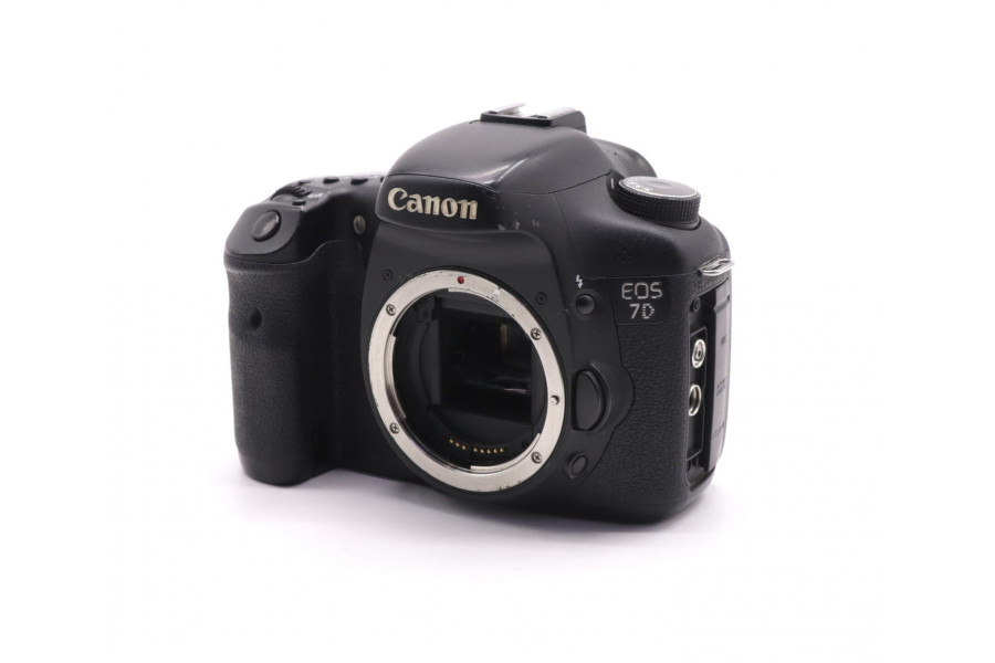 Canon EOS 7D body (пробег 324795 кадров)