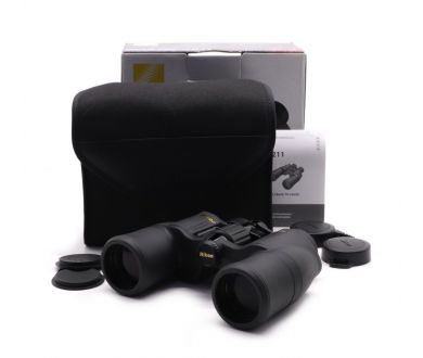 Бинокль Nikon Aculon A211 10x42 в упаковке