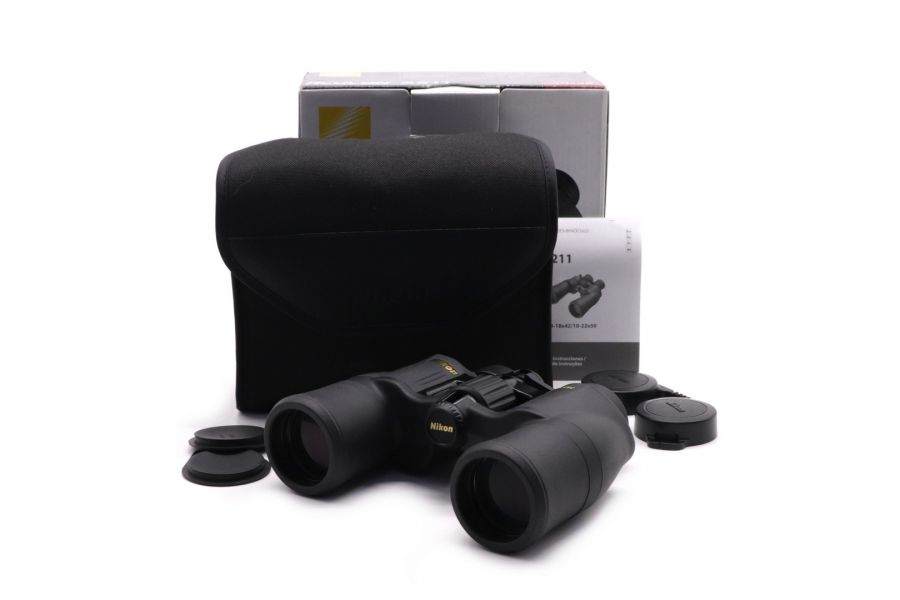 Бинокль Nikon Aculon A211 10x42 в упаковке