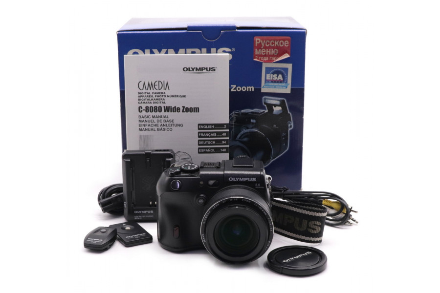 Фотокамера Olympus C-8080 Wide Zoom в упаковке