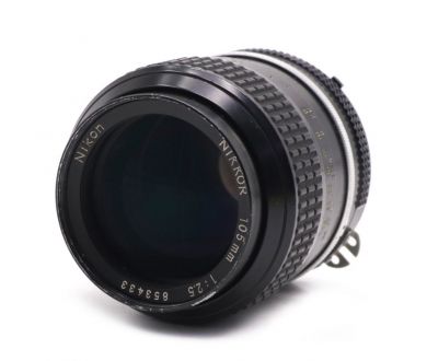 Мануальный объектив Nikon 105mm f/2.5 Nikkor