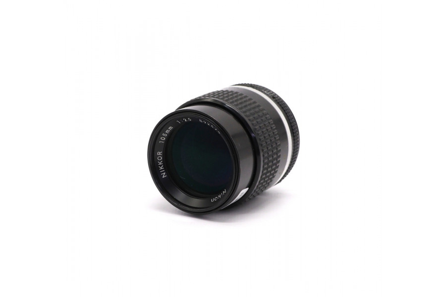 Мануальный объектив Nikon 105mm f/2.5 Nikkor
