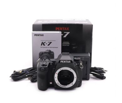 Pentax K-7 body в упаковке (пробег 3790 кадров)