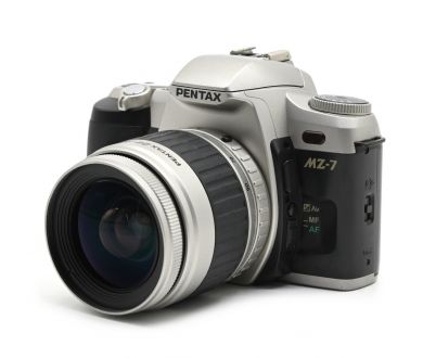 Аналоговый зеркальный фотоаппарат Pentax MZ-7 kit