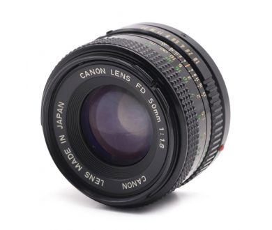 Стандартный объектив Canon FDn 50mm f/1.8