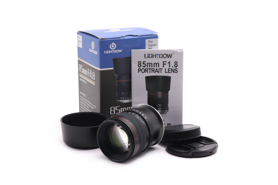 Объектив Lightdow 85mm f/1.8 Canon RF в упаковке