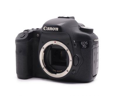 Фотокамера Canon EOS 7D body (пробег 75070 кадров)