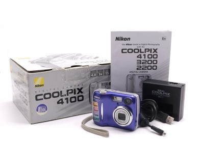 Камера компактная Nikon Coolpix 4100 в упаковке
