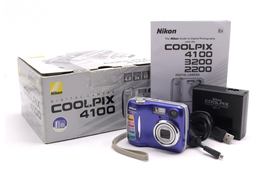 Камера компактная Nikon Coolpix 4100 в упаковке