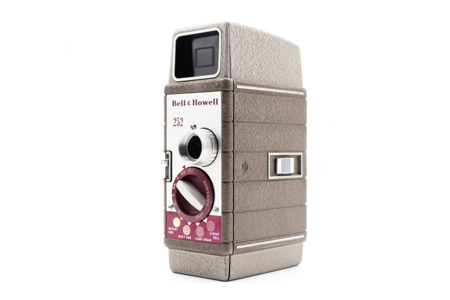 Кинокамера Bell & Howell Model 252 (USA)