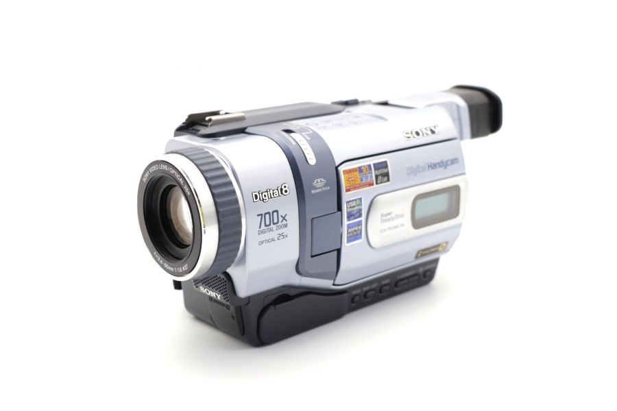 Видеокамера из линейки Handycam Sony DCR-TRV340E