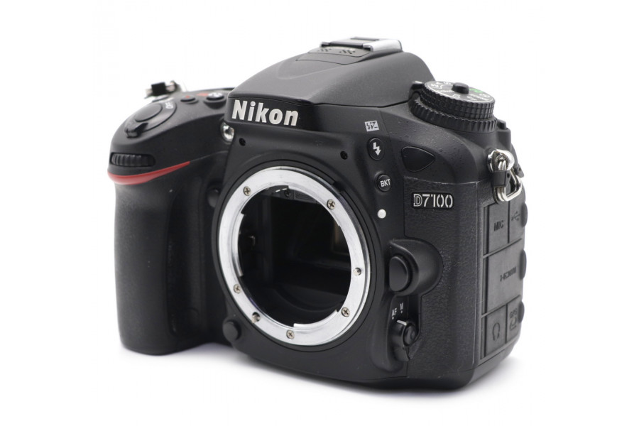 Камера Nikon D7100 body (пробег 12000 кадров)