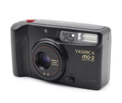 Компактная плёночная камера Yashica MG-2