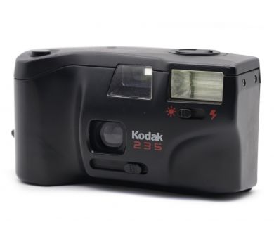 Плёночный компактный фотоаппарат Kodak 235